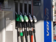 Lepiej zatankuj na zapas. W tym kraju litr paliwa kosztuje aż 9 zł. Polacy często jeżdżą tam na wakacje