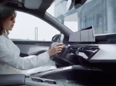 Peugeot 3008 w nowej kampanii reklamowej na Bliskim Wschodzie – elegancja, siła i kobieca narracja