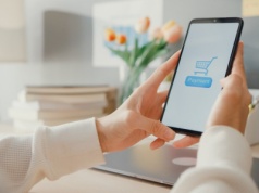Dlaczego dropshipping jest coraz popularniejszy? Czy to biznes dla każdego? Zobacz!