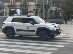 Znalazłem najdziwniejszą taksówkę w Warszawie. To terenówka z Chin