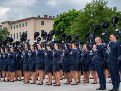 Policja uzupełnia oficerski stan