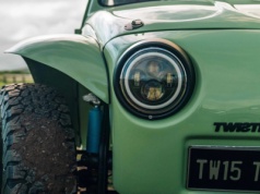 Ten Garbus na sterydach stworzony jest do off-roadu