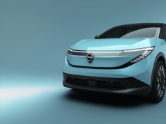 Pionier samochodów elektrycznych stanie się crossoverem. Oto nowy Nissan Leaf