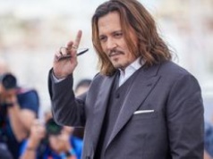 Używki, niszczenie hoteli i głośny rozwód. Johnny Depp przyciągał afery