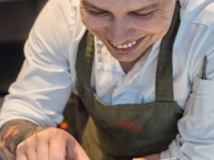 Przemek Sieradzki, najmłodszy polski szef kuchni z gwiazdką Michelin: To jest moja droga, nie każdy musi iść taką ścieżką