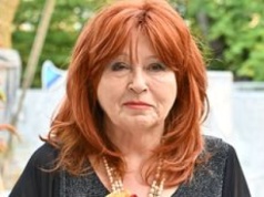 Danuta Błażejczyk zachorowała na raka. Teraz mówi o szczęściu i planuje szczególną ceremonię