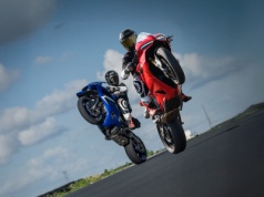 Ducati Panigale V2 S vs. Yamaha R9. Nowa generacja
