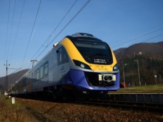 Koniec remontów na torach i letni rozkład jazdy. Pasażerów kolei na Sądecczyźnie czekają zmiany
