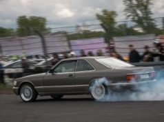 Gwiazdy ponownie zleciały do miasta Kopernika – rekordowy zlot Mercedes-Benz w Toruniu