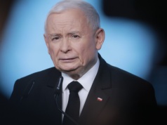 Deklaracje Jarosława Kaczyńskiego wprawiły PiS w drżenie. Wycofał się z nich
