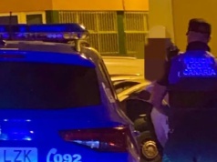 Brutalne pobicie kobiety na ulicy w Escaleritas