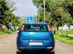 Kurs na prawo jazdy drożeje. Sprawdź, ile zapłacisz w 2025 roku