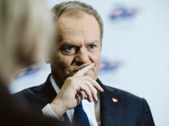 Donald Tusk do dymisji? Polacy zabrali głos [SONDAŻ]
