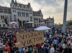 Wyszli na ulice przeciwko Orbanowi. 