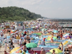 Nowa pogoda na wakacje! IMGW prognozuje niezwykły skwar wszędzie poza jednym regionem