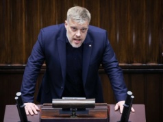 Zandberg do premiera: Czy pan jest poważny? Poszło o państwowe spółki