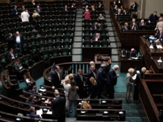 ExposĂŠ Tuska w Sejmie bez posłów PiS-u. Dlaczego? 