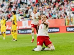 Kompromitacja, blamaż, bagno w polskiej piłce. Czemu nie dodacie, że dotyczy to tylko męskiej drużyny?