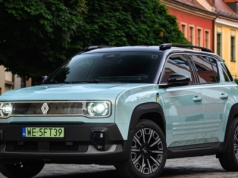 Nowe Renault 4 E-Tech electric wjeżdża do polskich salonów. Znamy ceny