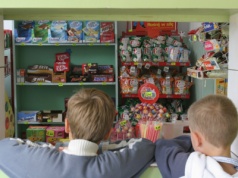 Szkoły łamią prawo od lat. Za to grozi 5 tys. zł kary – a nikt o tym nie mówi