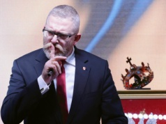 Media: Poseł PSL ma przejść do partii Grzegorza Brauna. Rzecznik ludowców reaguje