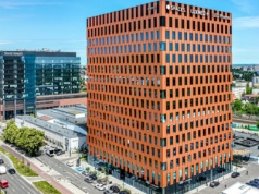 Case study: tak technologie pomagają oszczędzać energię w biurowcu Wave