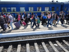 Ukraińcy mają stabilną pracę, ale się nie integrują. Niewielu chce zostać w Polsce