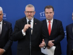 Kolejny polityk dołączył do ugrupowania Grzegorza Brauna