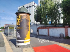Słup reklamowy zasłaniał widoczność. Natychmiastowa reakcja firmy [ZDJĘCIA]