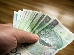 Rezerwują nocleg, a hotel kończy działalność. Co z pieniędzmi? Internauci ostrzegają