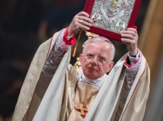 Abp Jędraszewski dostał dekret, wybuchła burza. „Jest podejrzenie, że to nie papież go podpisał”