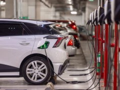 Ładowanie aut elektrycznych w blokach przejdzie rewolucję