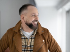 Menedżer w złotej klatce. Jak z niej uciec? „Nic się nie zmieni, jeśli wszystko rzucimy i pojedziemy w Bieszczady”