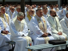 Księża z diecezji tarnowskiej pielgrzymowali do Tuchowa. Modlili się o powołania i uświęcenie kapłanów