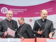 Komisji nie będzie. Rada Prawna zwyciężyła w sporze o zbadanie pedofilii w Kościele