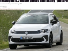 Volkswagen ID.2 uchwycony na ulicy. Ucharakteryzowany na VW Polo. W sprzedaży w 2026 roku