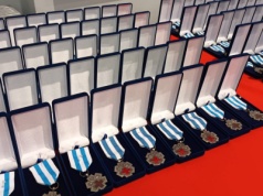 Nie potrafią żyć bez oddawania krwi. Nagrody i medale dla honorowych krwiodawców