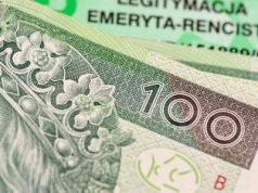 Koniec z czekaniem na listonosza? Zmienia się sposób wypłaty emerytur