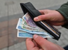 Rząd zapowiada wzrost płacy minimalnej. Co to oznacza dla kierowców?