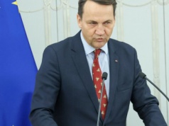 Gorąco na linii Iran-Izrael. Radosław Sikorski kontaktował się z polską ambasadą