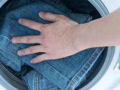 Nie pierz jeansów w tej temperaturze. Wyblakną i skurczą się