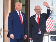Donald Trump za wszelką cenę chce uniknąć wojny z Iranem. Ale czy ma inne wyjście?