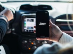 Uber drogi jak taksówki. Co się dzieje? 