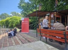 400 darmowych kaw. Akcja już trwa, a filiżanki znikają w ekspresowym tempie (ZDJĘCIA)
