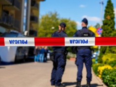 Brutalny atak w centrum Torunia. Prokuratura postawiła zarzut 19-latkowi. Grozi mu dożywocie