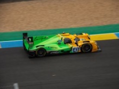 Wystartował wyścig w Le Mans. Porsche i Polacy zaczęli wzorowo