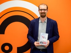 Książkomania. Komisarz w roli oskarżonego [PODCAST]