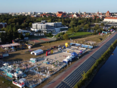Piasek, siatkówka i toruńskie Błonia. Nie przegap Orlen Beach Volley Tour!