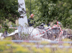 Z ogromną prędkością runął na ziemię! Kolejna katastrofa lotnicza. Nie żyje 2-latek