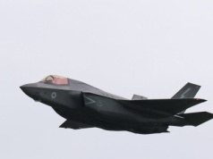 Wielka akcja służb. F-35 musiał lądować awaryjnie
